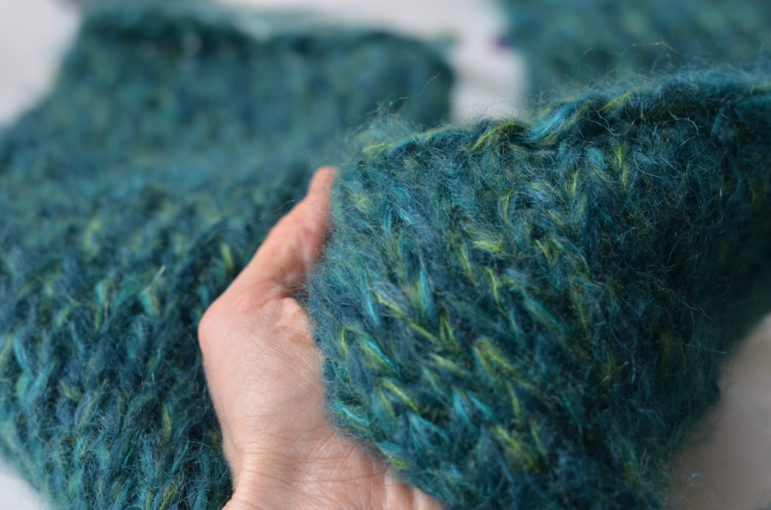 Softiesweater Mias Suri och Langyarns Mohair Luxe